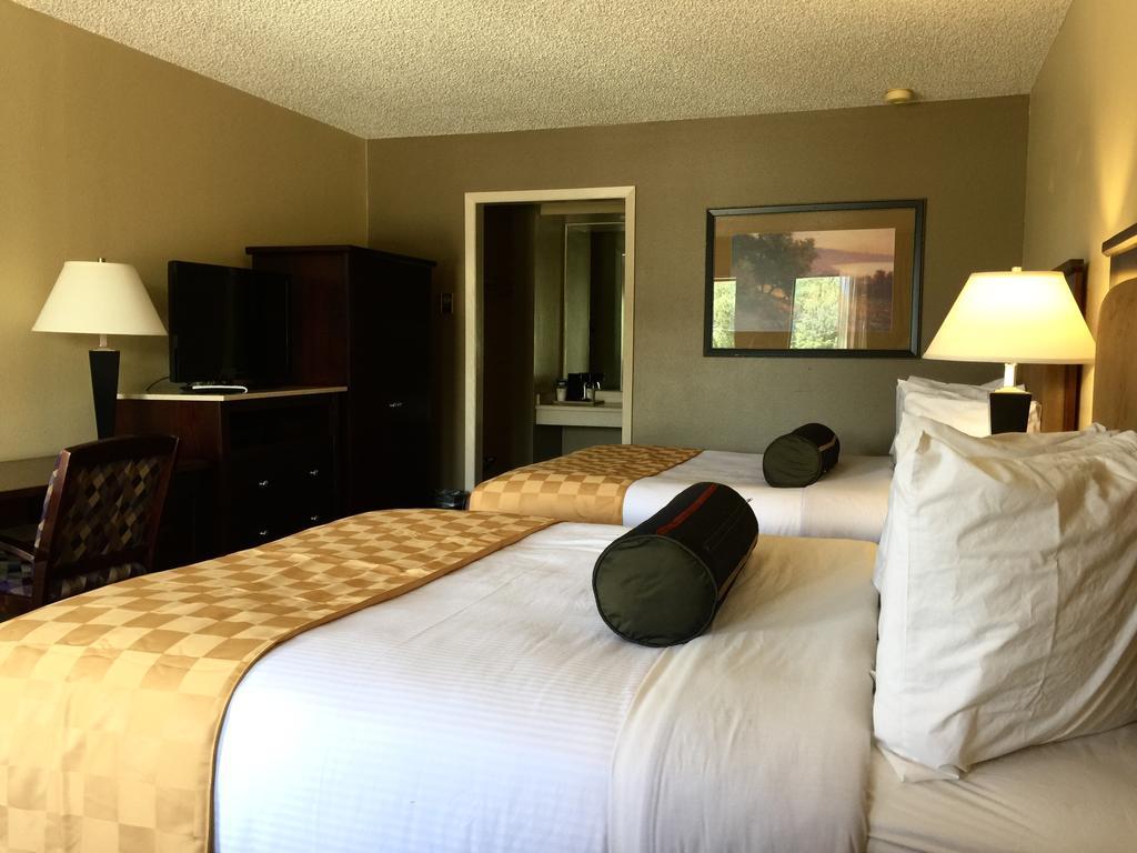 Hotchkiss Inn Motel 2*